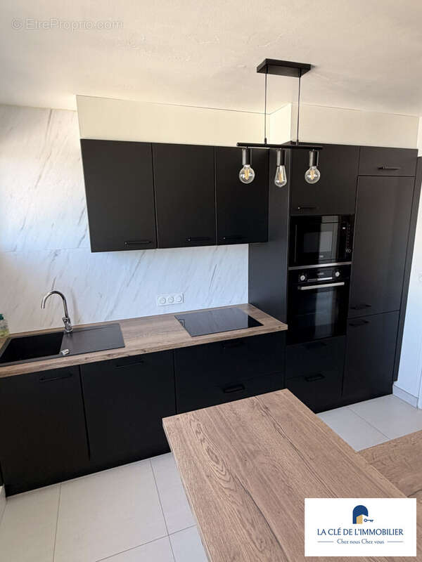 Appartement 79 m² à Quimper  - photo 3