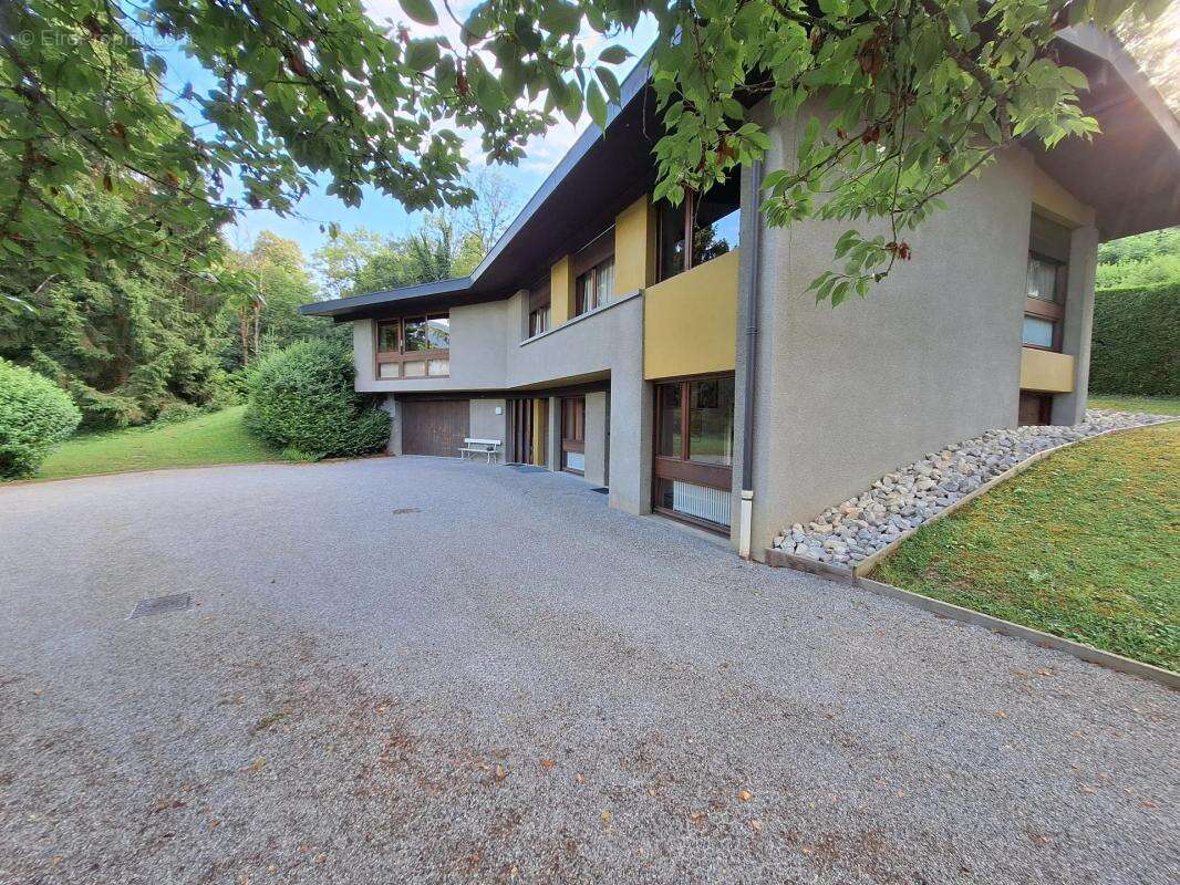 Maison à ALBY-SUR-CHERAN