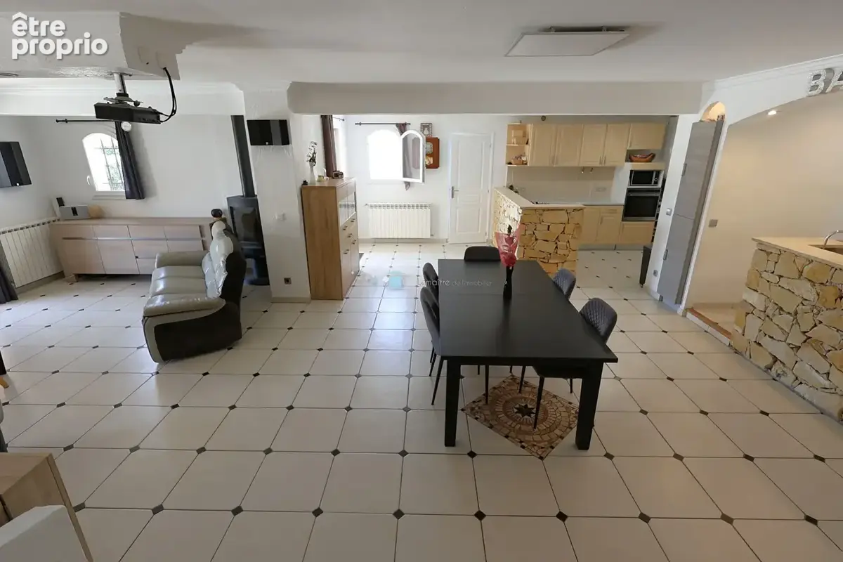 Villa Saint Cezaire Sur Siagne 170 m² avec terrain 1523 m² et piscine - photo 9