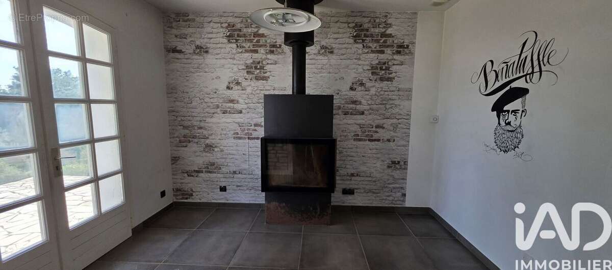 Photo 5