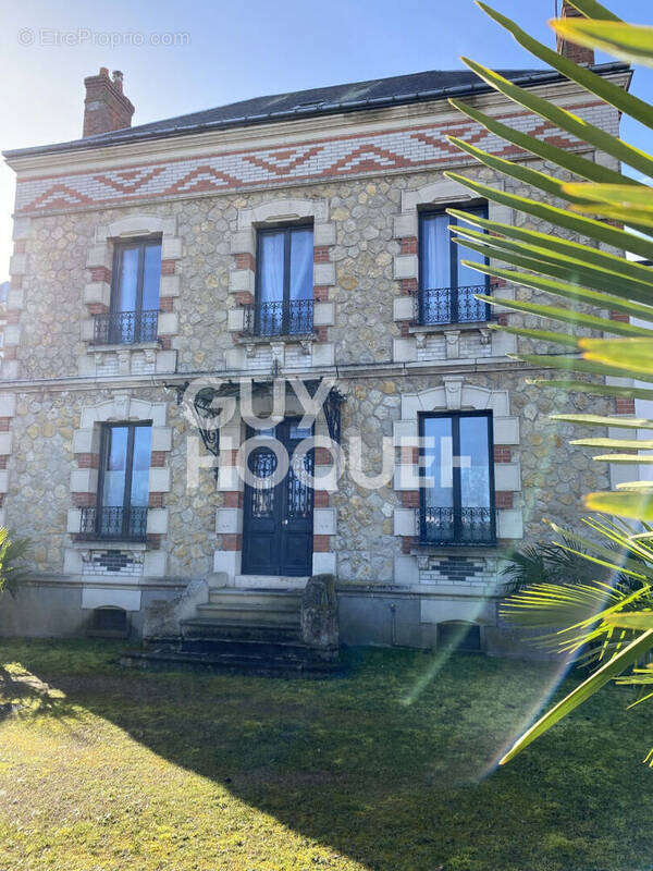 Maison à ETAMPES