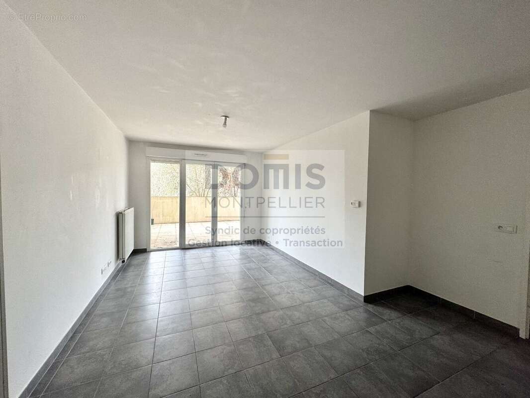 Appartement à JUVIGNAC