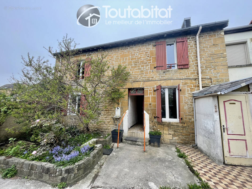 Appartement à CHARLEVILLE-MEZIERES