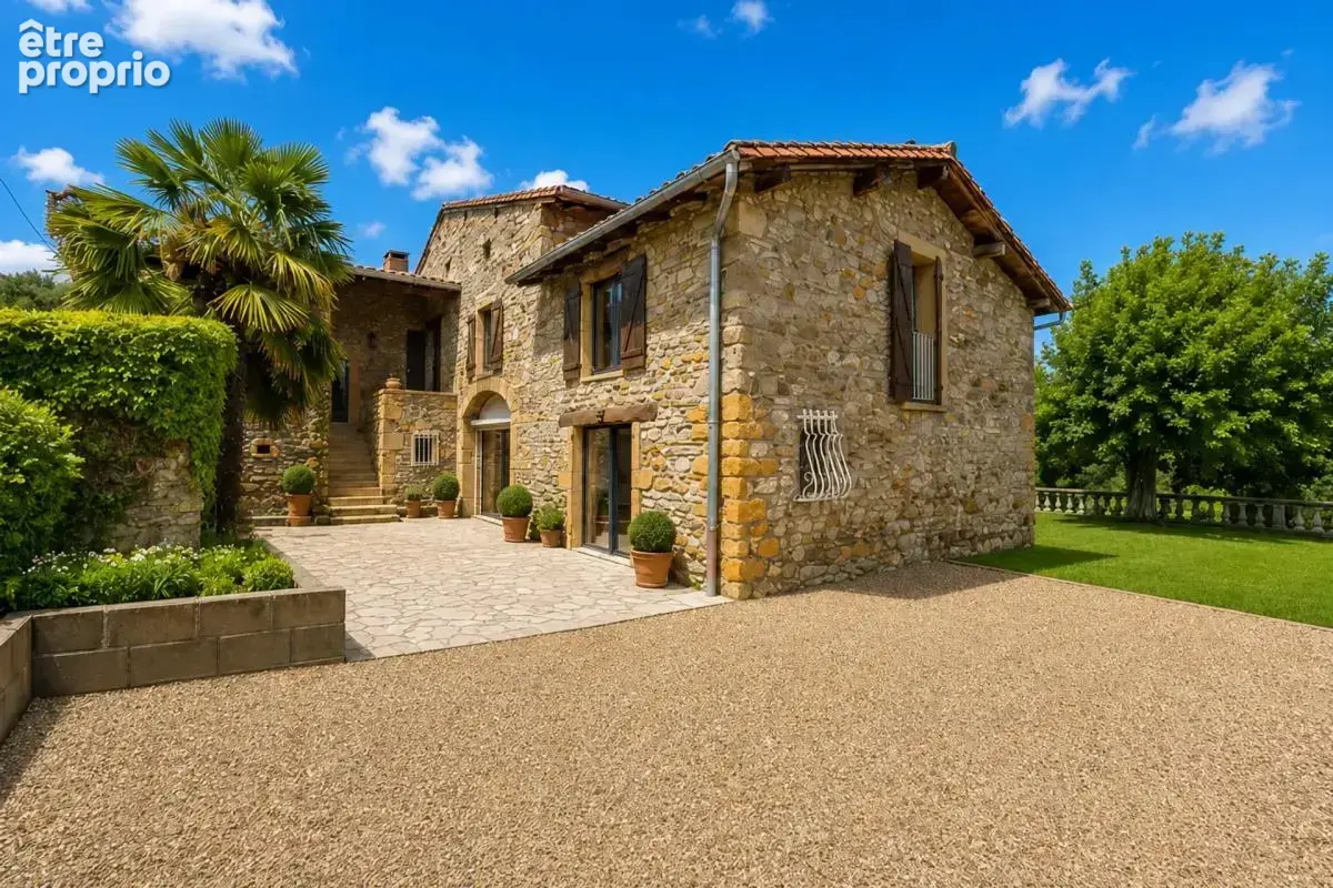 Maison en pierre avec piscine à Châtillon - photo 4