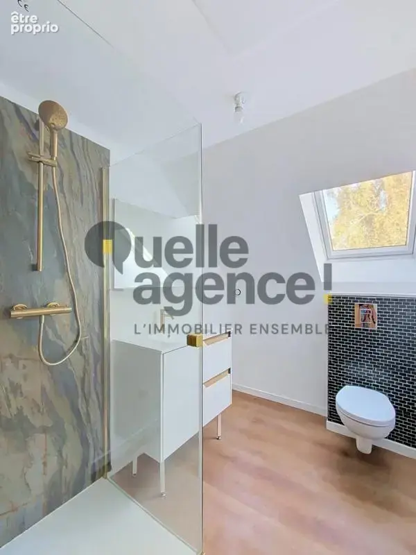  PLOUIGNEAU – Maison familiale entièrement rénovée - 3 chambres avec grand jardin - photo 8