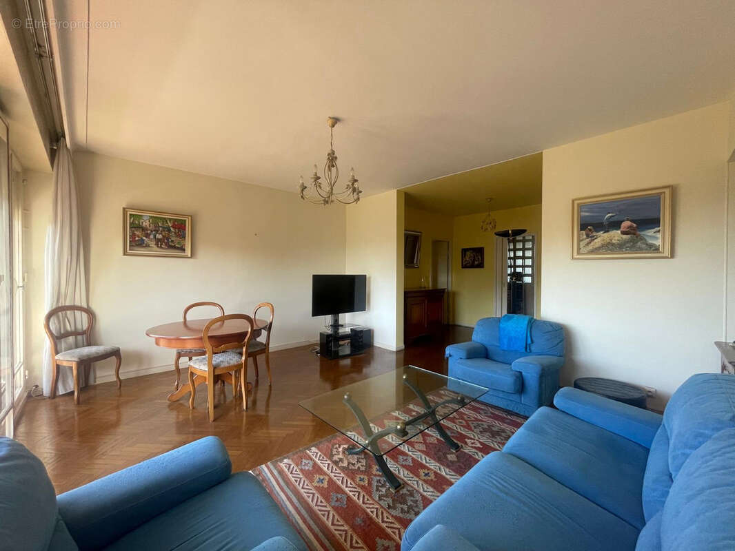 Appartement à MARSEILLE-8E