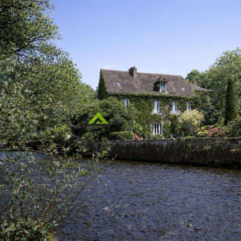 Maison à AUBUSSON