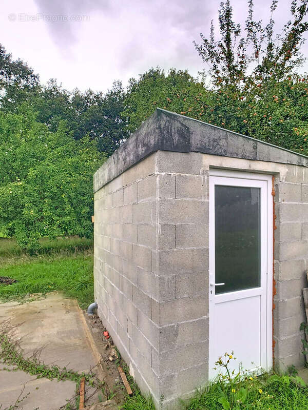 Terrain à CARENTOIR