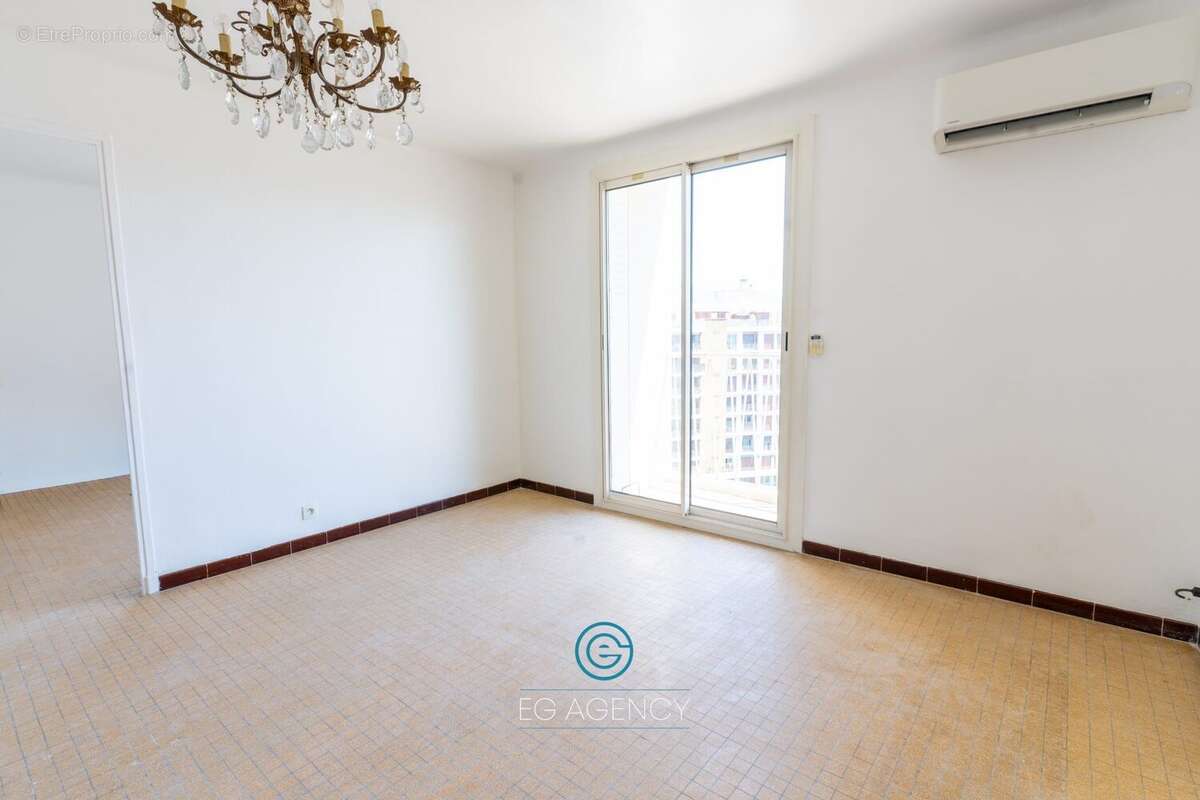 Appartement 56 m² à Marseille-5e  - photo 2