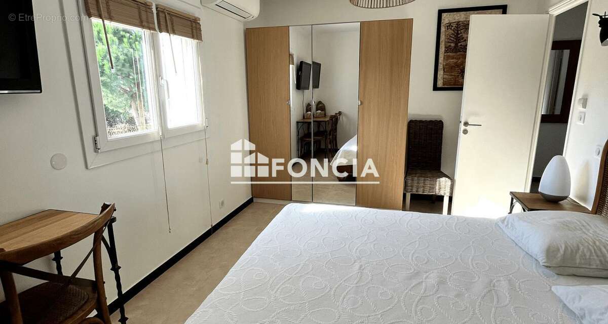 Maison à LA LONDE-LES-MAURES