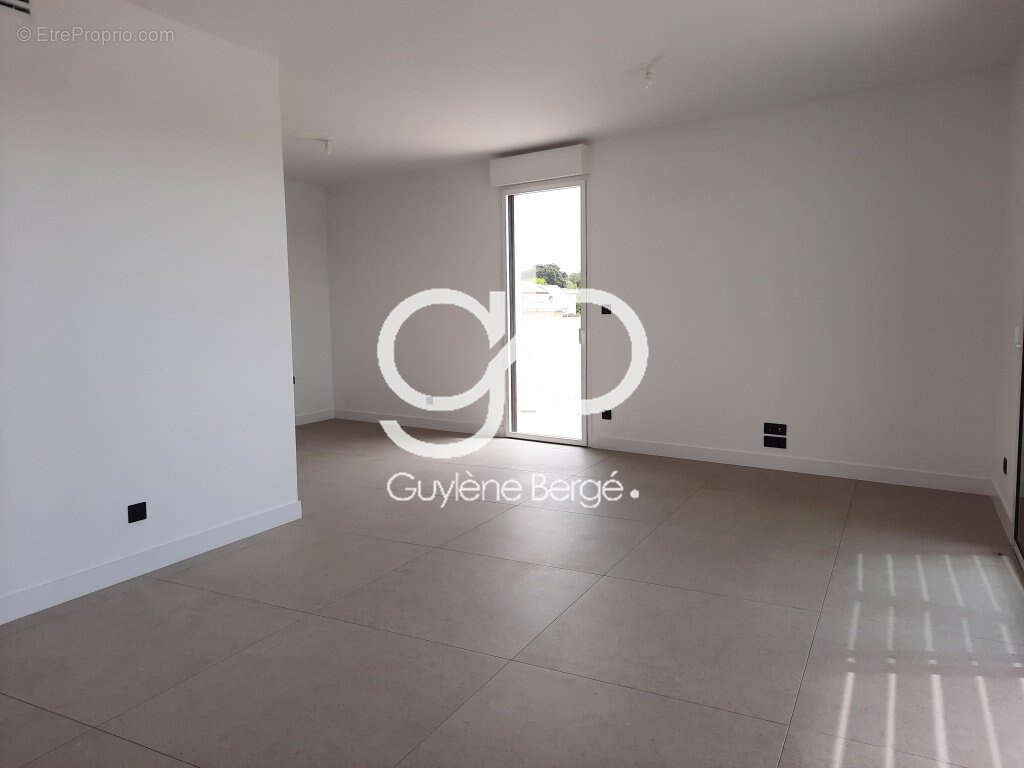Appartement à CASTRIES