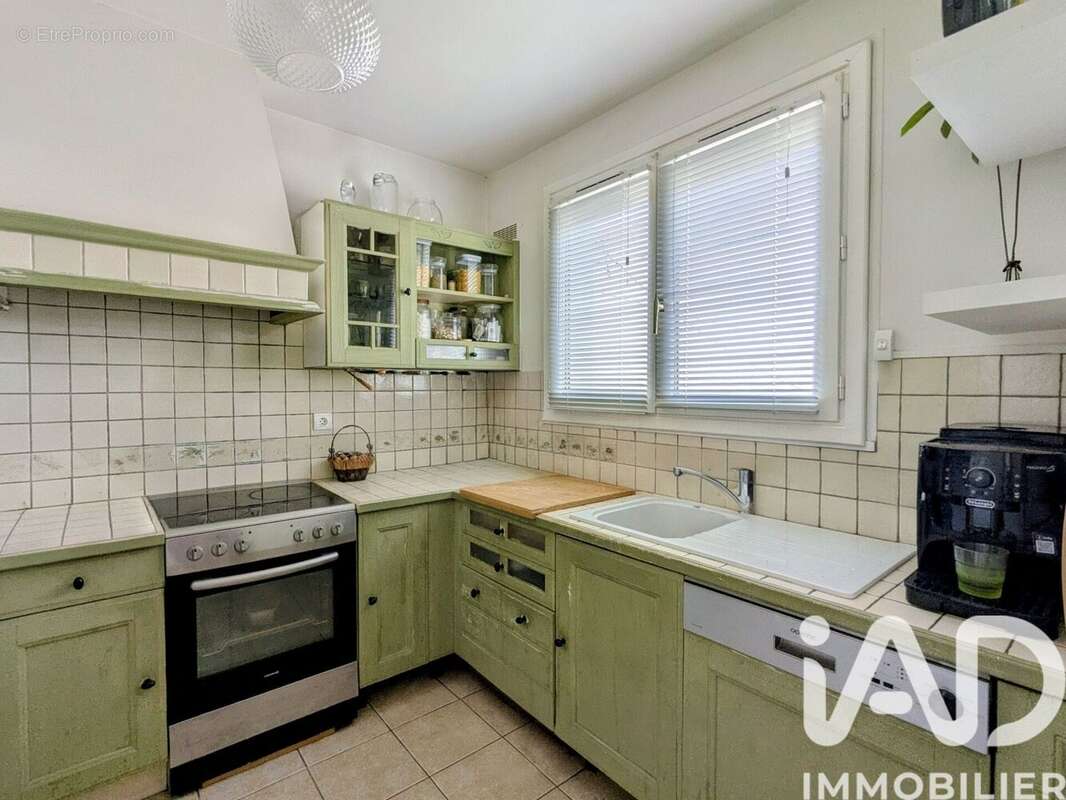 Maison 70 m² à Saint-Prix  - photo 10