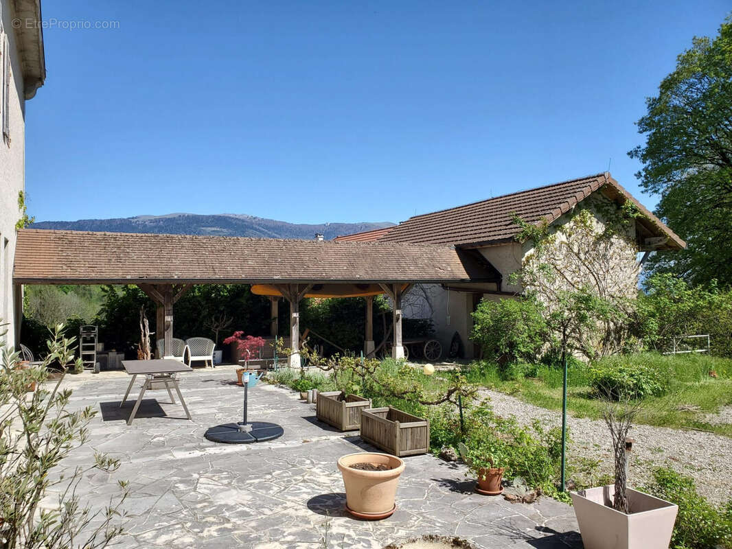 Maison 675 m² à Virieu-Le-Petit  - photo 5