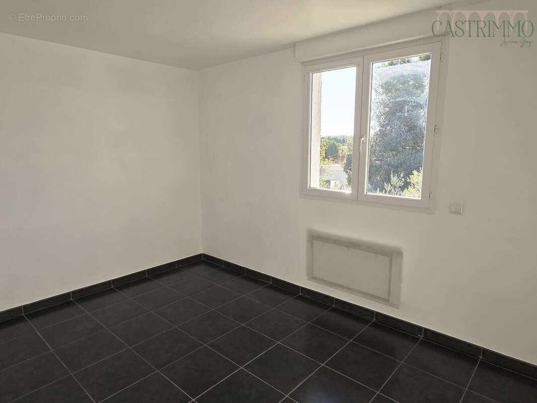 Appartement à SUSSARGUES