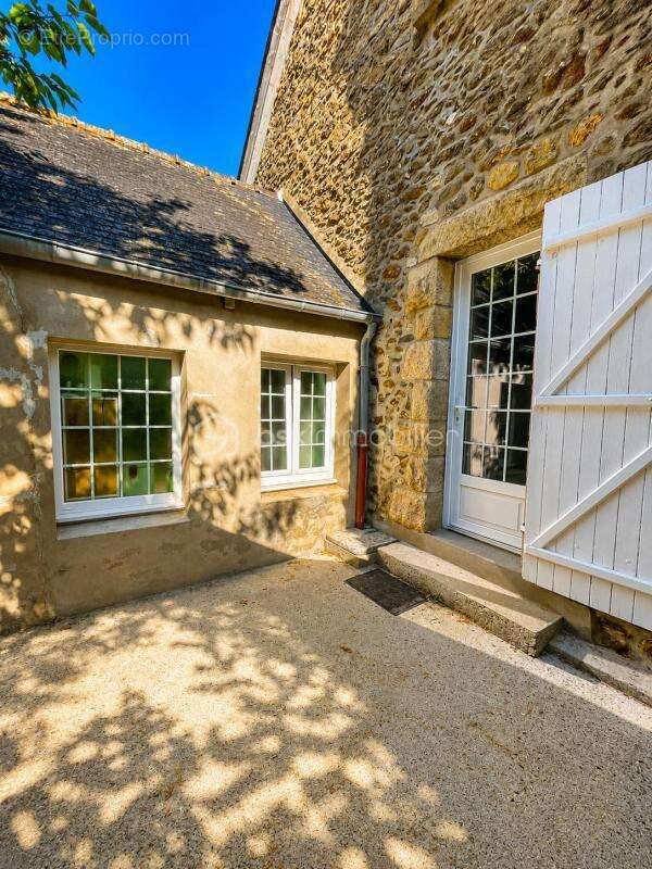 Élégante maison en pierre de 146 m² à Saint-Malo - photo 10