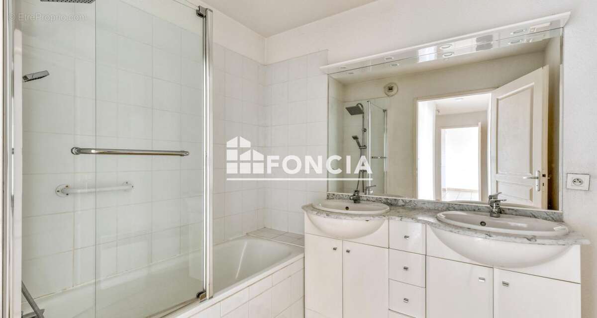 Appartement T3 avec place de parking - photo 6