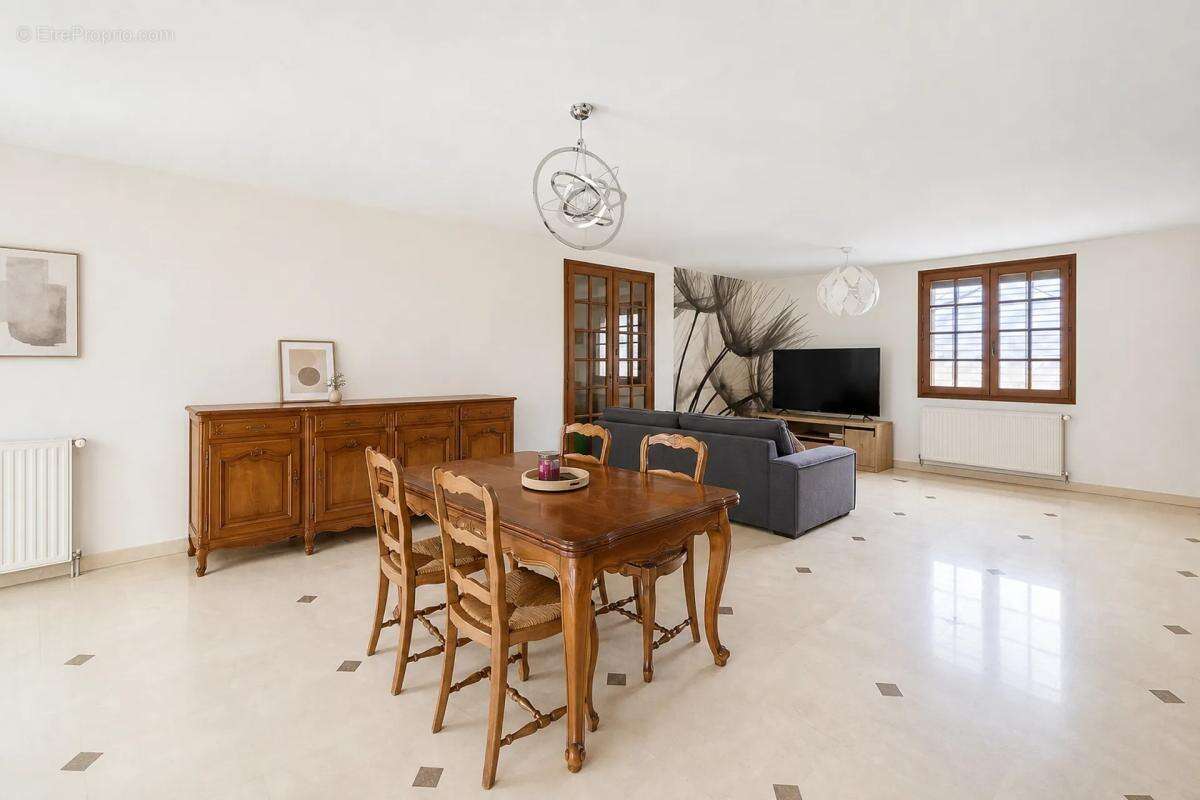Maison à LUBERSAC