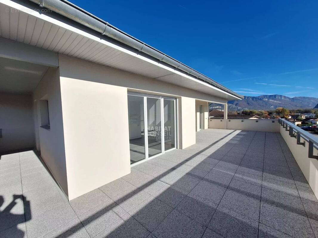 Appartement à MOIRANS