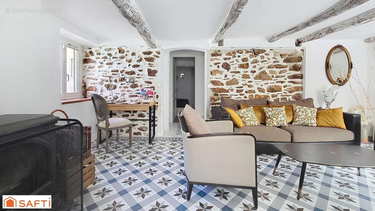 Photo 6 - Maison à LE CASTELLET