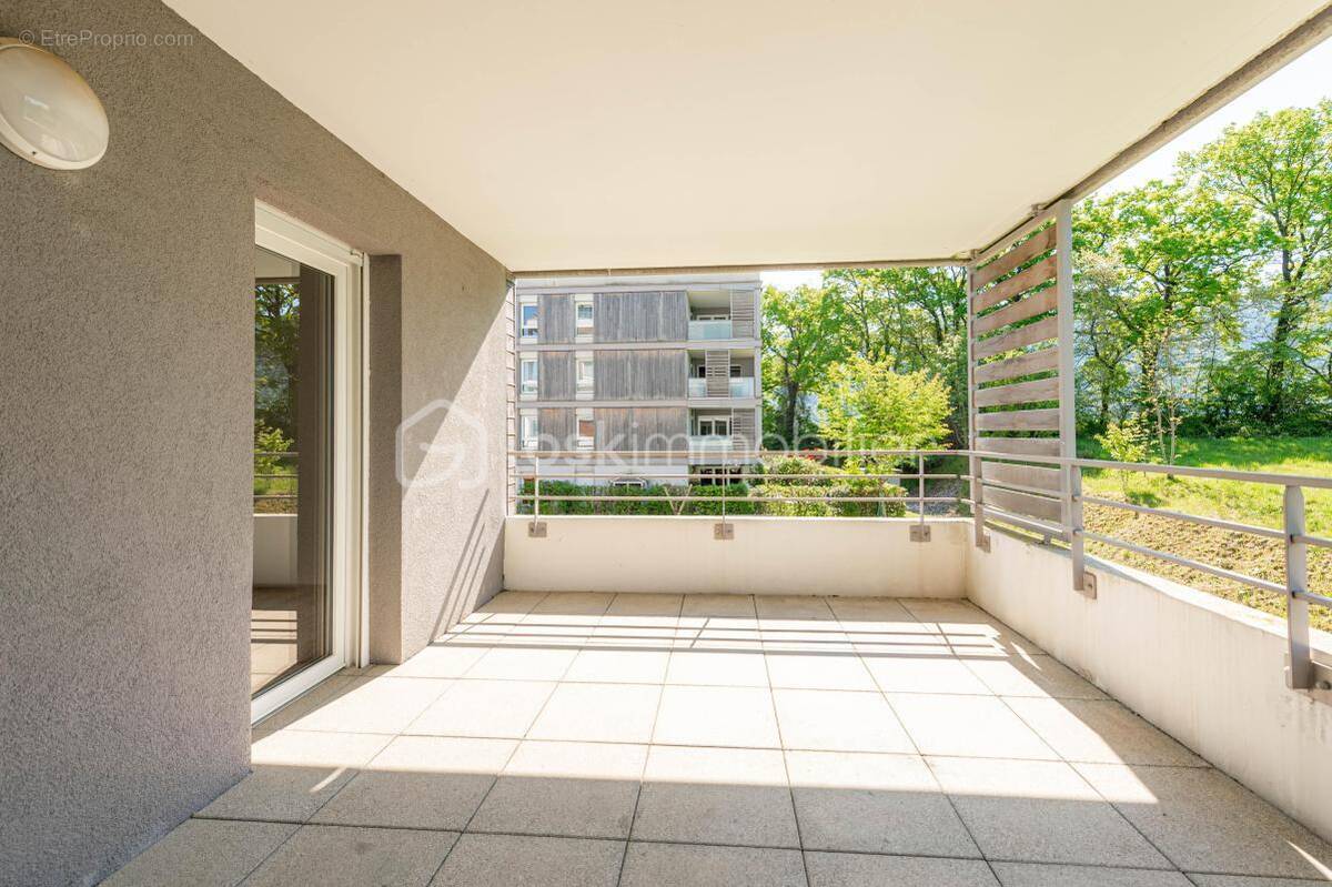 Appartement à SEYNOD