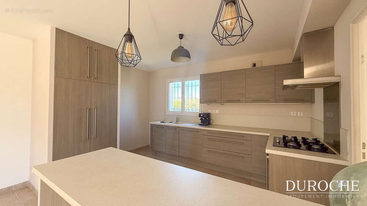 Maison à SAUVETERRE