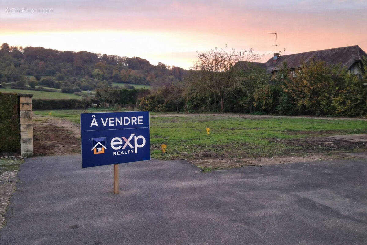 Terrain à TORCY-LE-GRAND