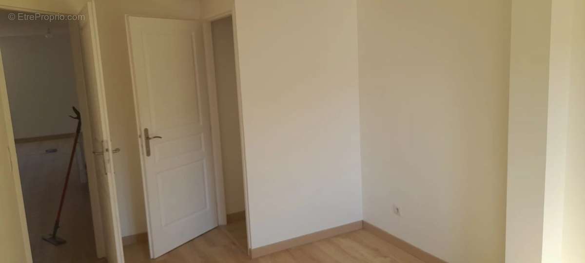 Maison à BAZINCOURT-SUR-SAULX