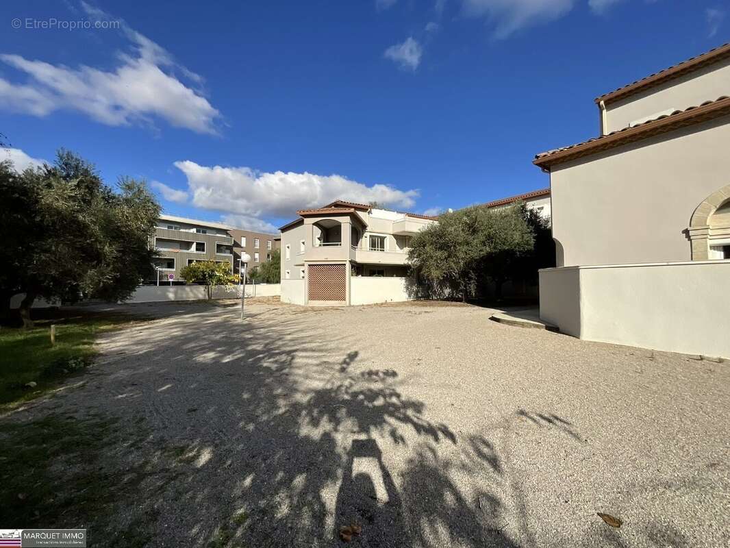 Appartement à BOUJAN-SUR-LIBRON