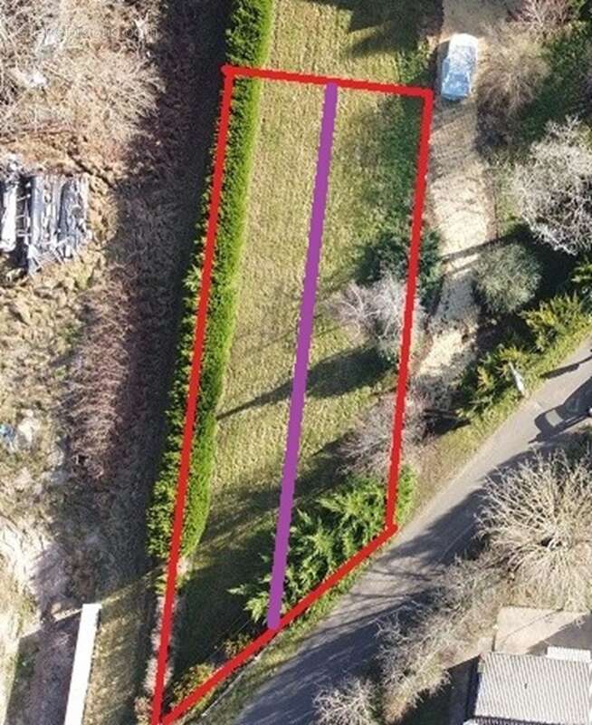 Terrain à MILLY-LA-FORET