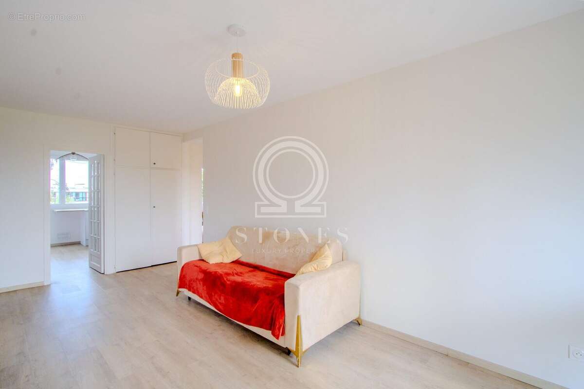 Appartement à FONTENAY-LE-FLEURY