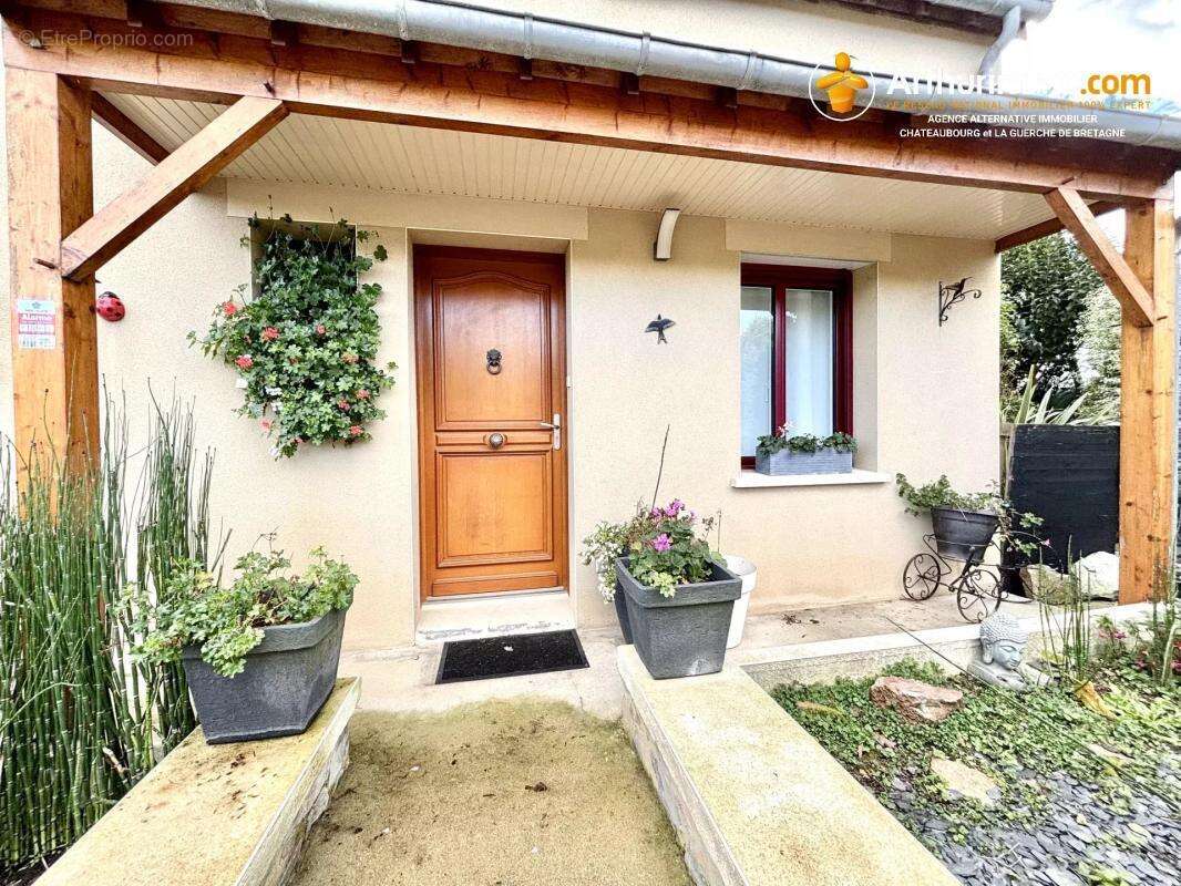 Maison à CHATILLON-EN-VENDELAIS