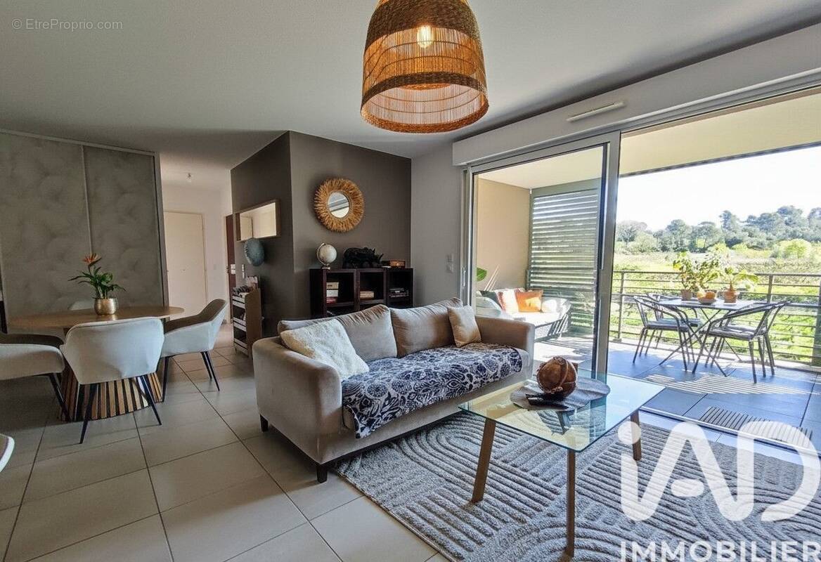 Photo 1 - Appartement à FREJUS