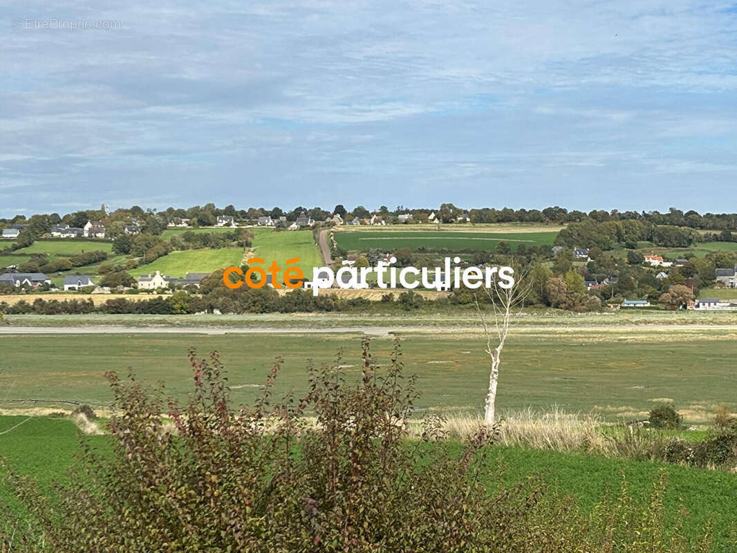 Maison à REGNEVILLE-SUR-MER