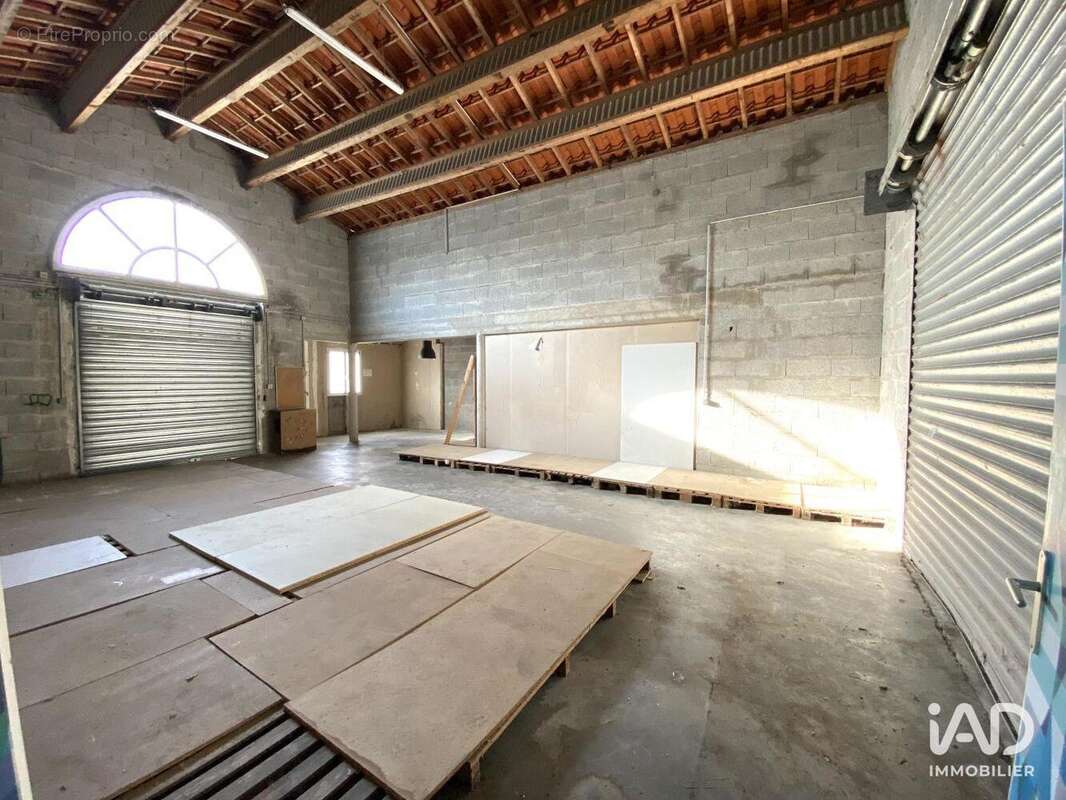 Photo 8 - Commerce à BREUILLET