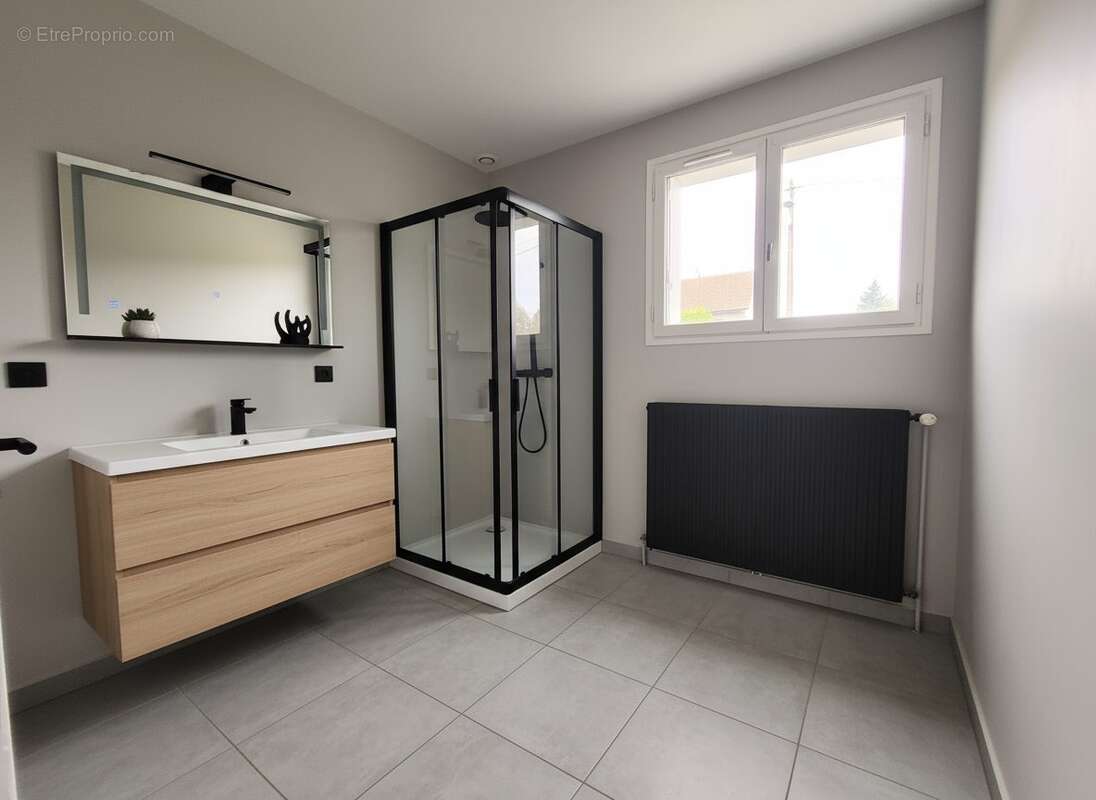 Maison à CHATEAU-RENAULT