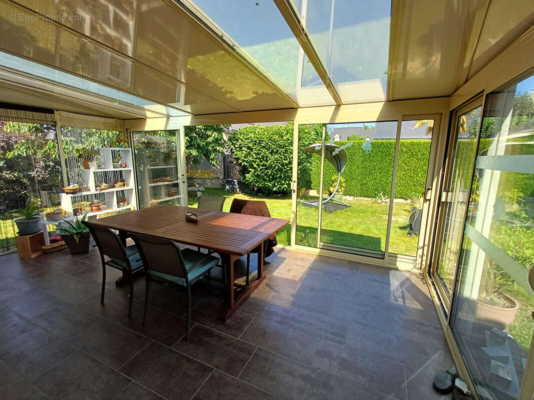Maison Saint Berthevin 5 pièce(s) 90 m2 - photo 3