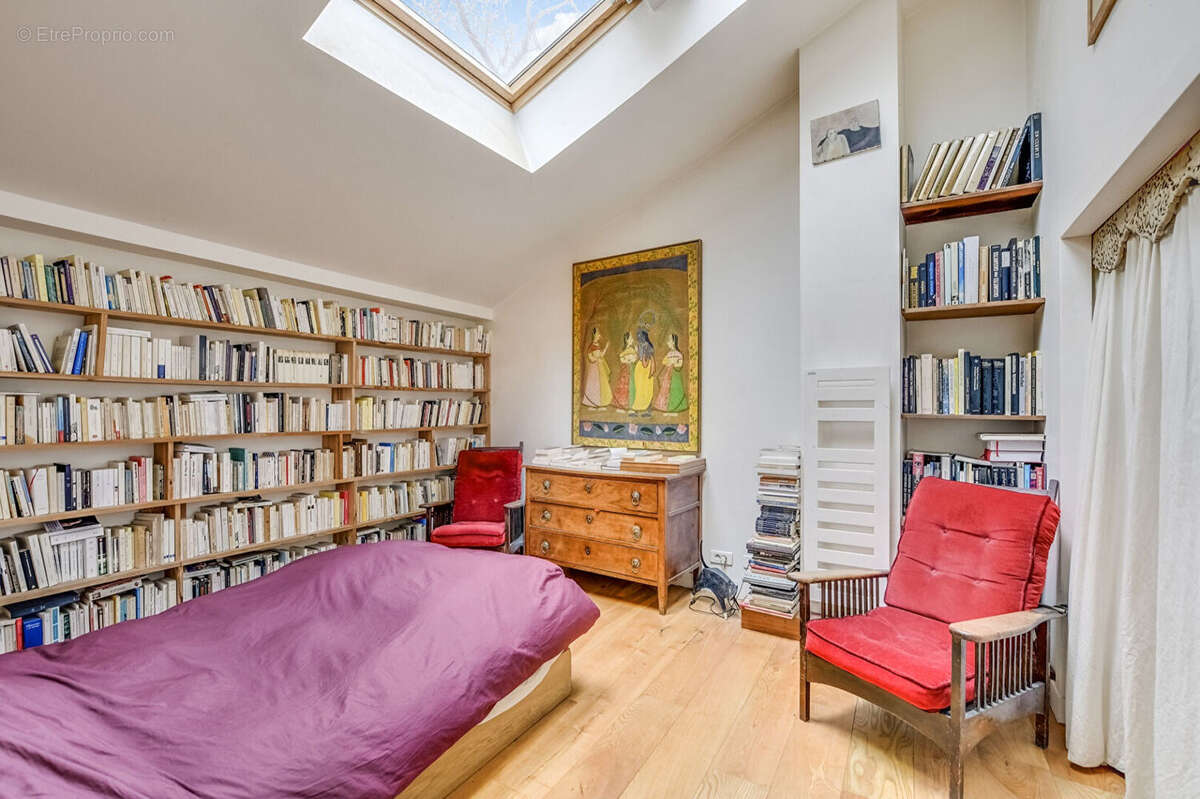 Appartement à PARIS-19E