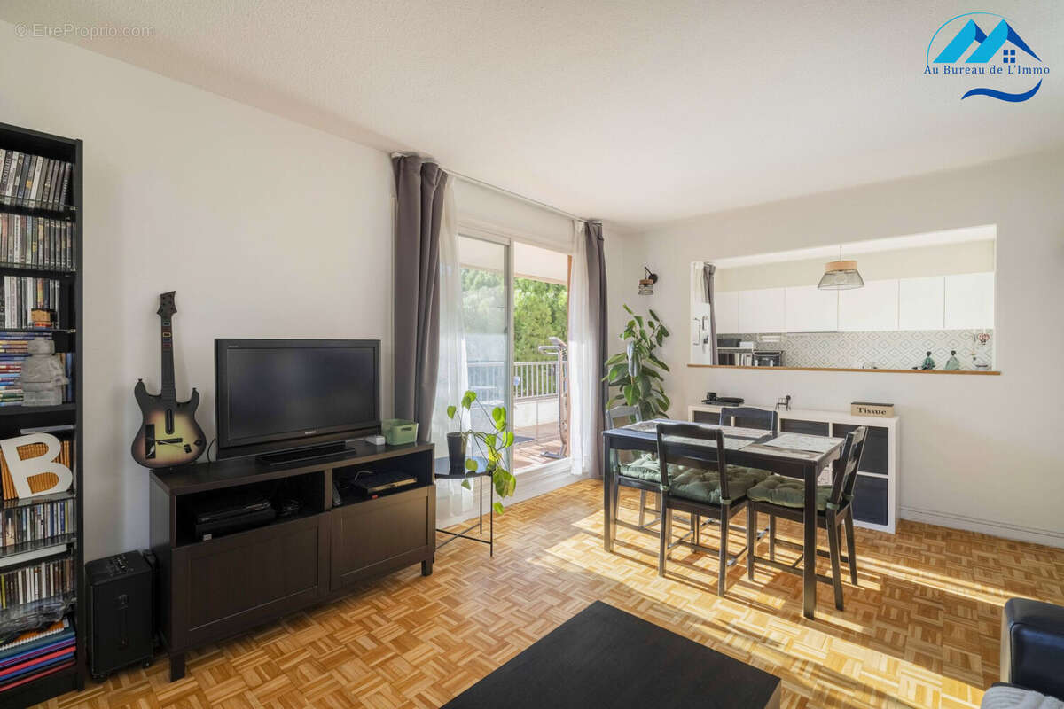 Salle à Manger - Appartement à MARSEILLE-11E