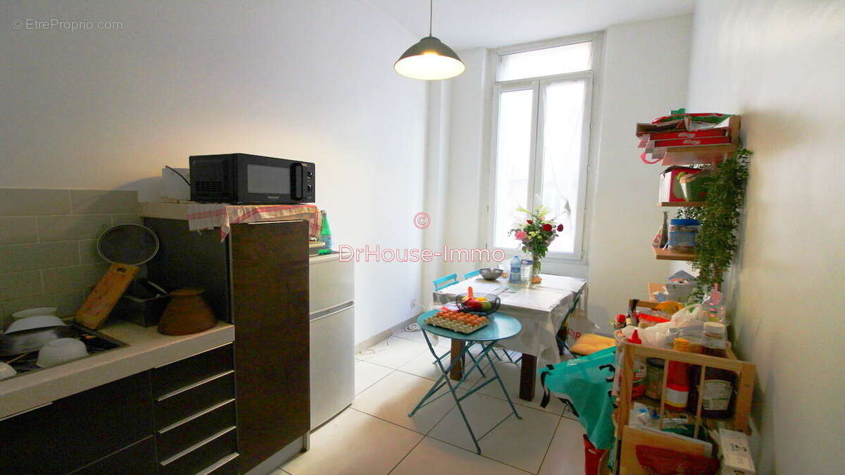 Appartement à MARSEILLE-1E