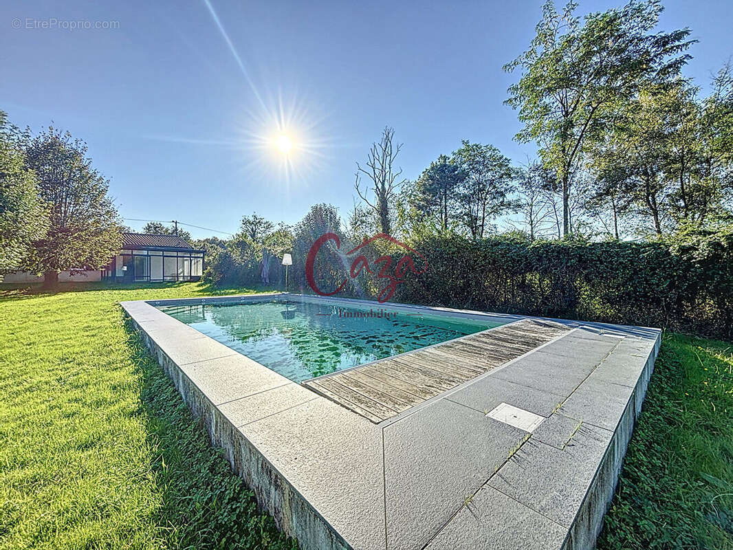 Maison à CAMBLANES-ET-MEYNAC