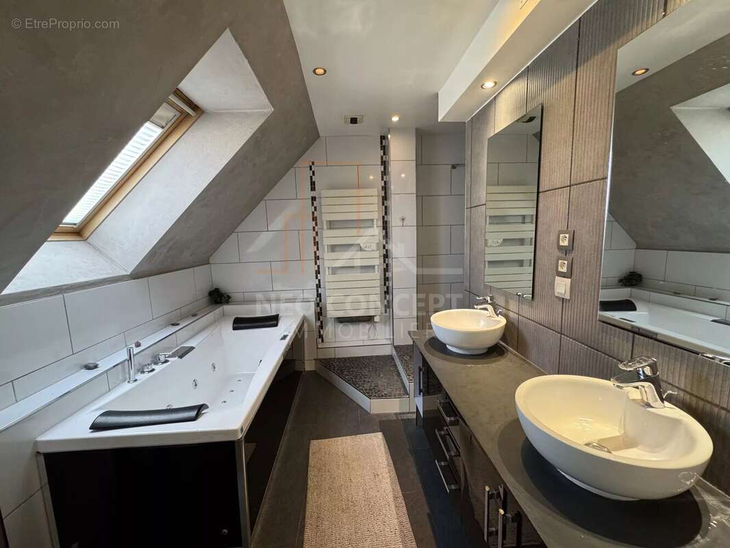 Maison à ROPPENHEIM