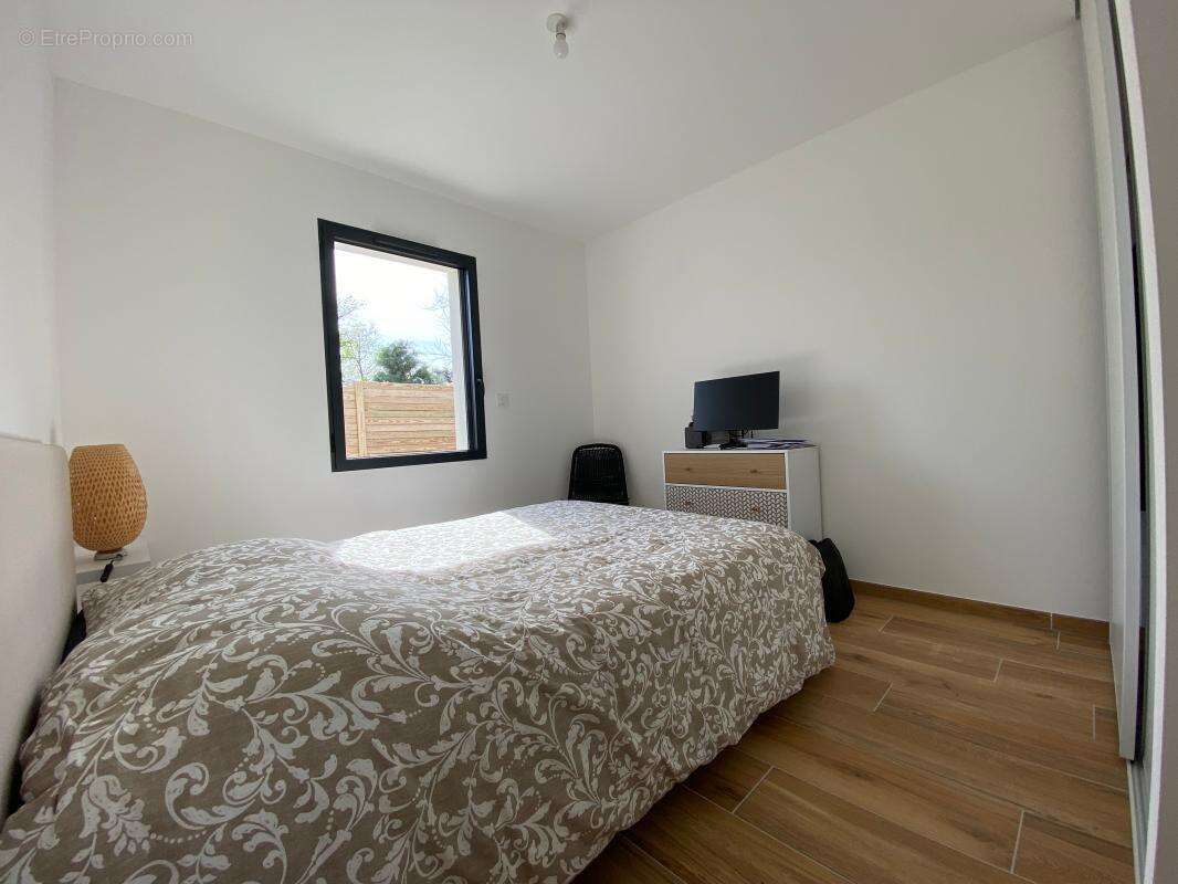 Maison à LES MATHES