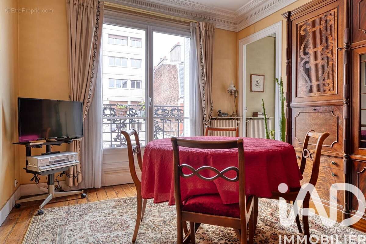 Photo 8 - Appartement à PARIS-18E