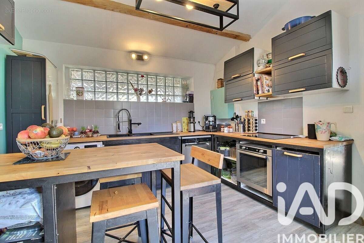 Photo 5 - Maison à LE CASTELLET