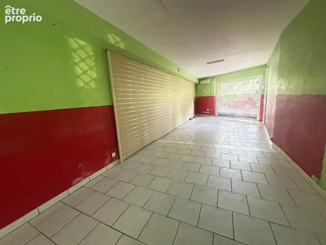 Bien Commercial À Vendre - photo 2