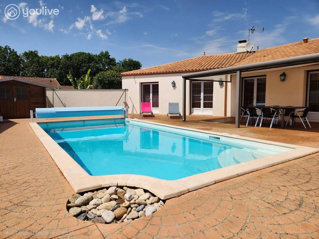 Charmant pavillon plain-pied avec piscine - photo 3