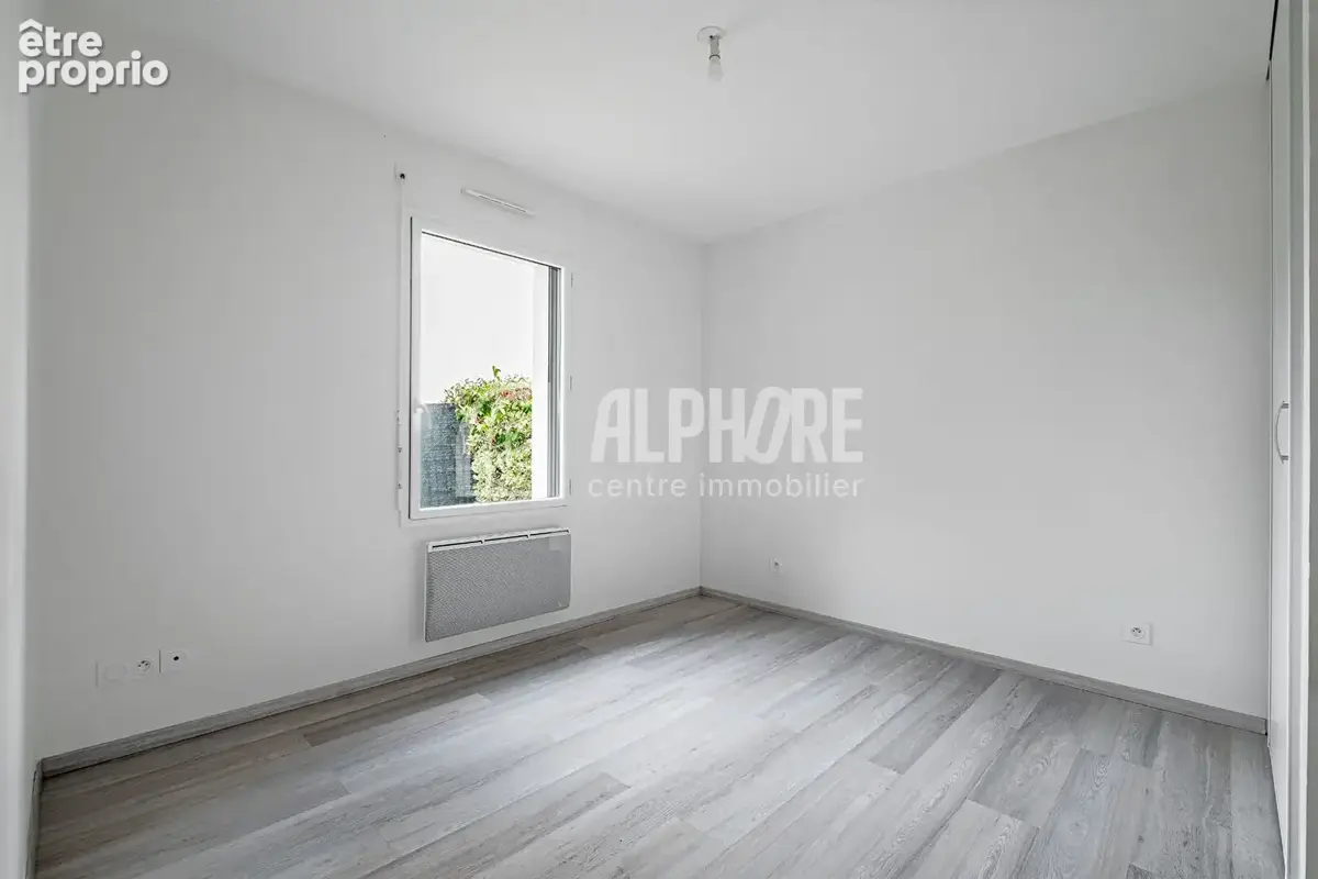 Maison Saint Lyphard , Plain Pied , 3 chambres + garage / Normes RT 2012 - photo 9