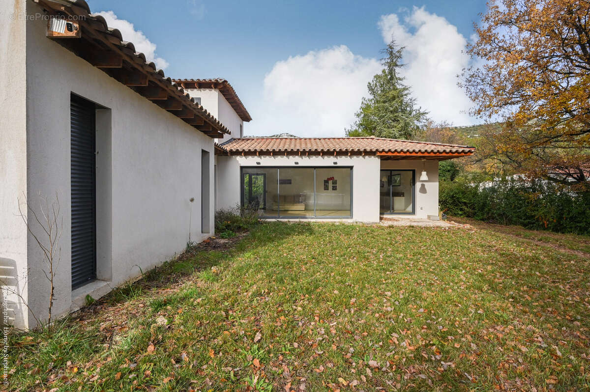 Maison à LA BOUILLADISSE