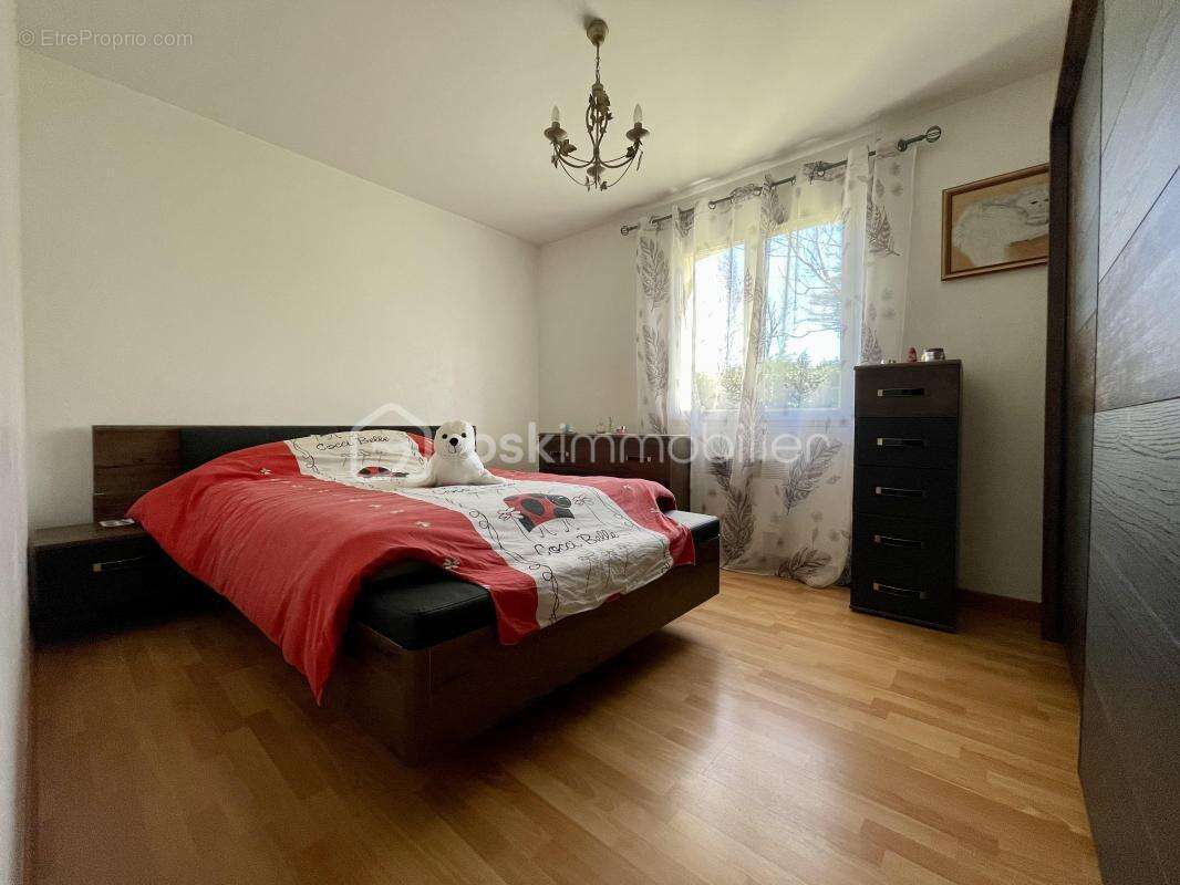 Maison à BONNAC-LA-COTE