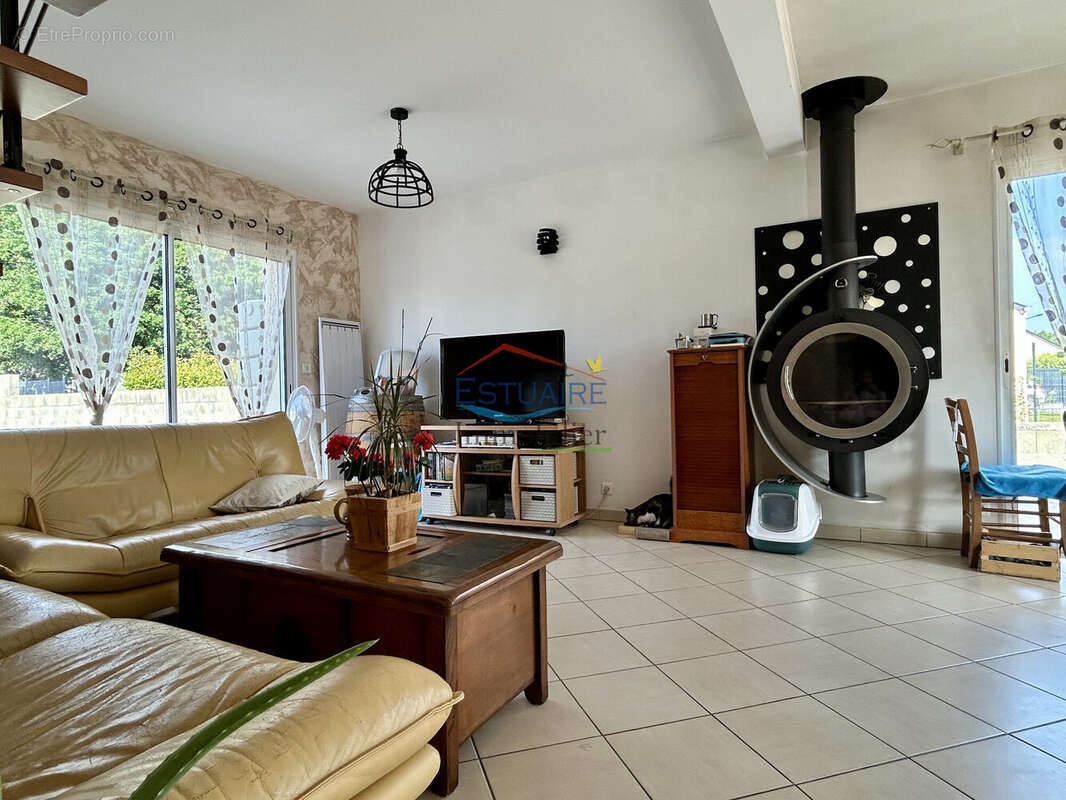 Maison 119 m² à Cordemais  - photo 2